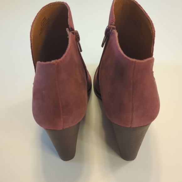 Lucky Brand Yimme Wedge Side Zip Suede Booties Size 8.5 Dusty Rose Pink EUC - Picture 4 of 8